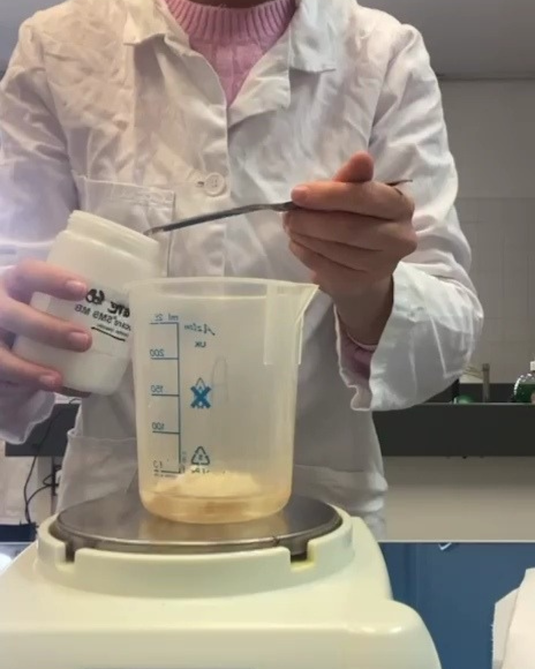 Formulation d'une émulsion dans le cadre du cours de cosmétologie en BTS MECP